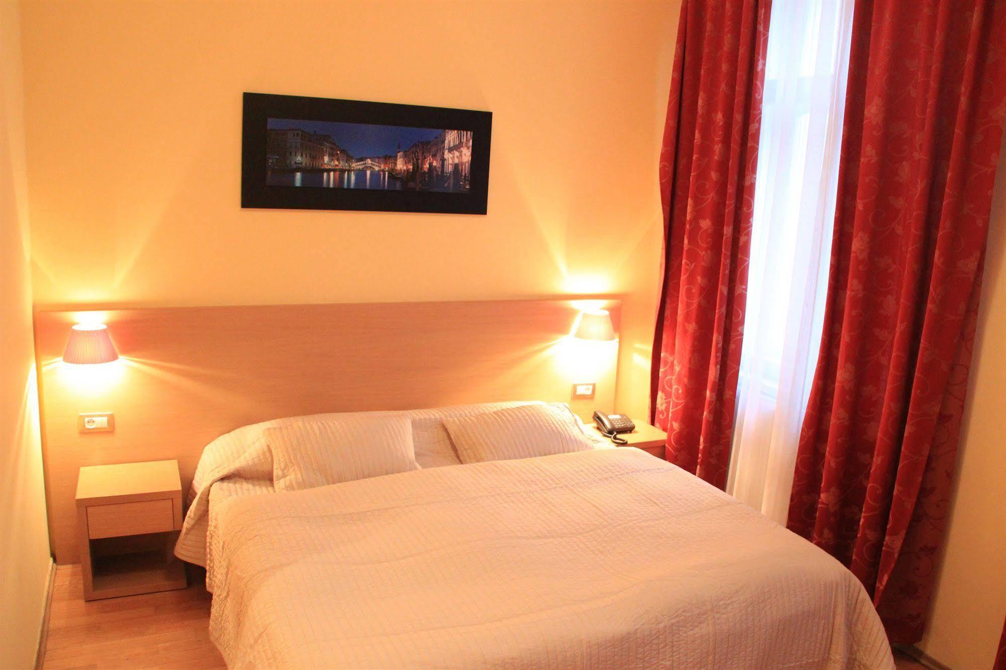 City Lounge Hotel Prag Eksteriør billede